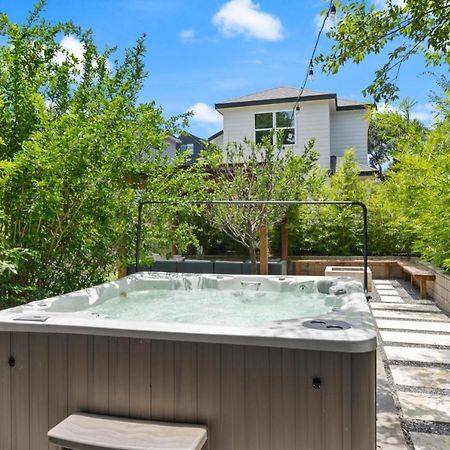 Hot Tub Hideaway An Incredible Hangout Plus Amenities Austin Exteriör bild