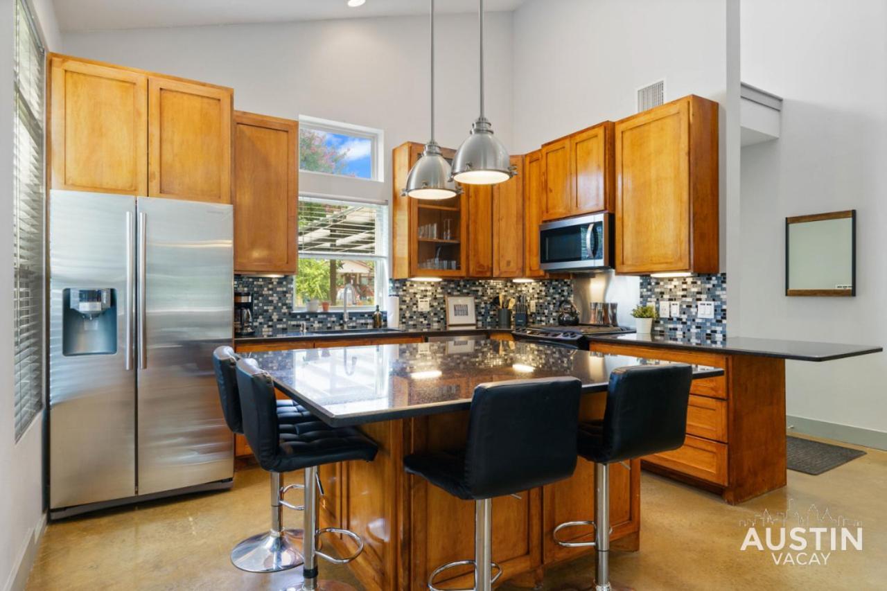 Hot Tub Hideaway An Incredible Hangout Plus Amenities Austin Exteriör bild