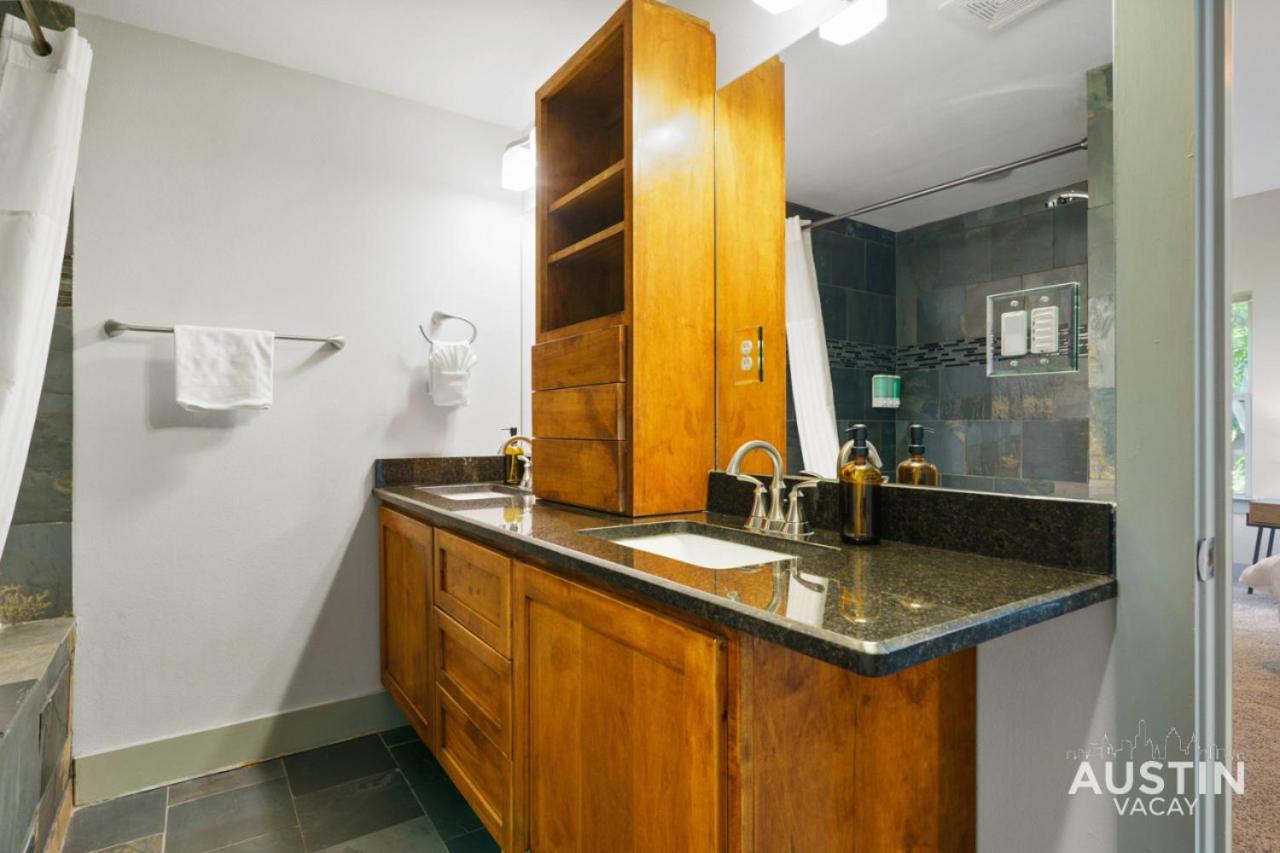 Hot Tub Hideaway An Incredible Hangout Plus Amenities Austin Exteriör bild