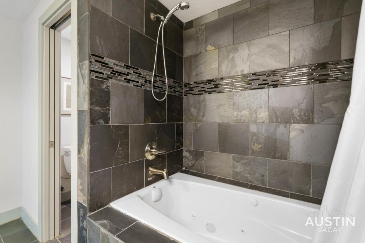 Hot Tub Hideaway An Incredible Hangout Plus Amenities Austin Exteriör bild